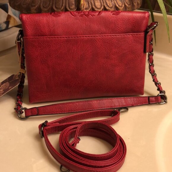 NWT Sam and Hadley Red Embroidered Women's Purse - Picture 2 of 8